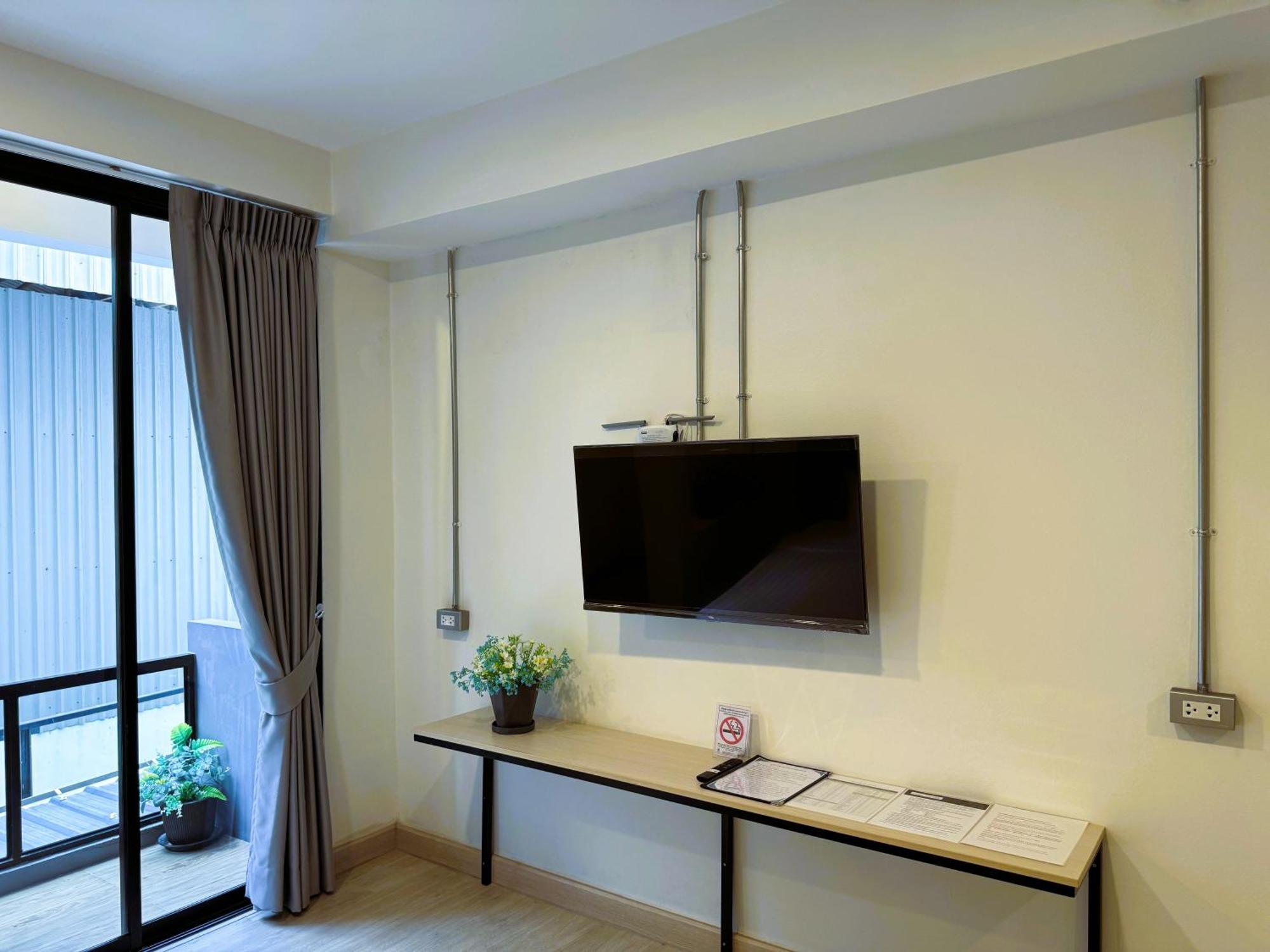 Luka House Hotell Ban Lam Luk Ka Exteriör bild