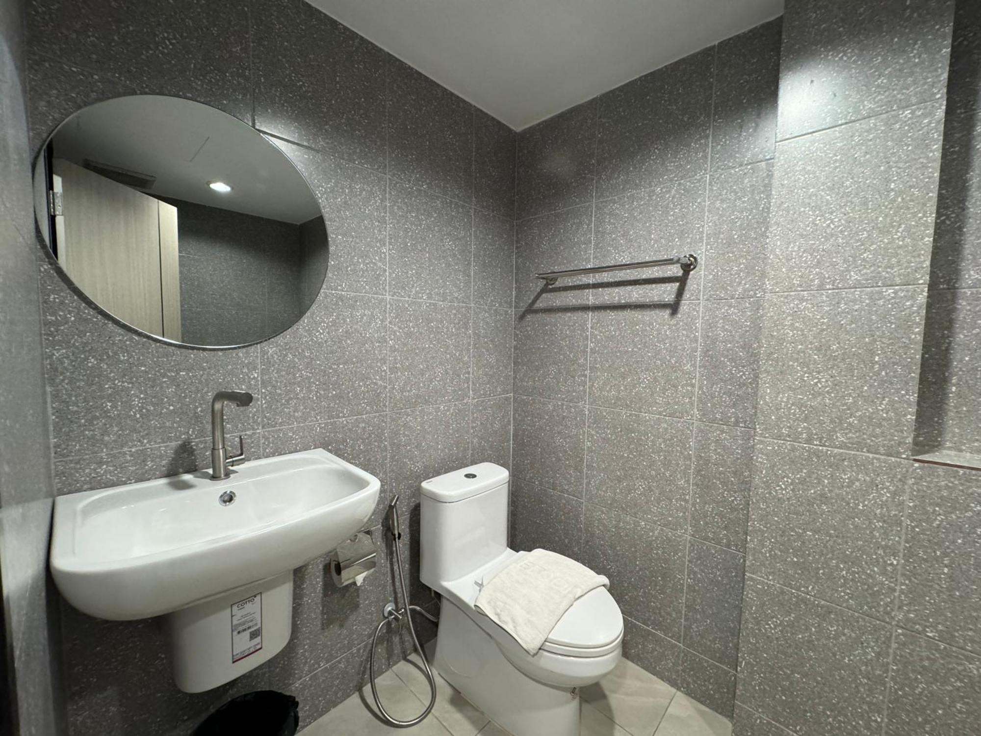Luka House Hotell Ban Lam Luk Ka Exteriör bild
