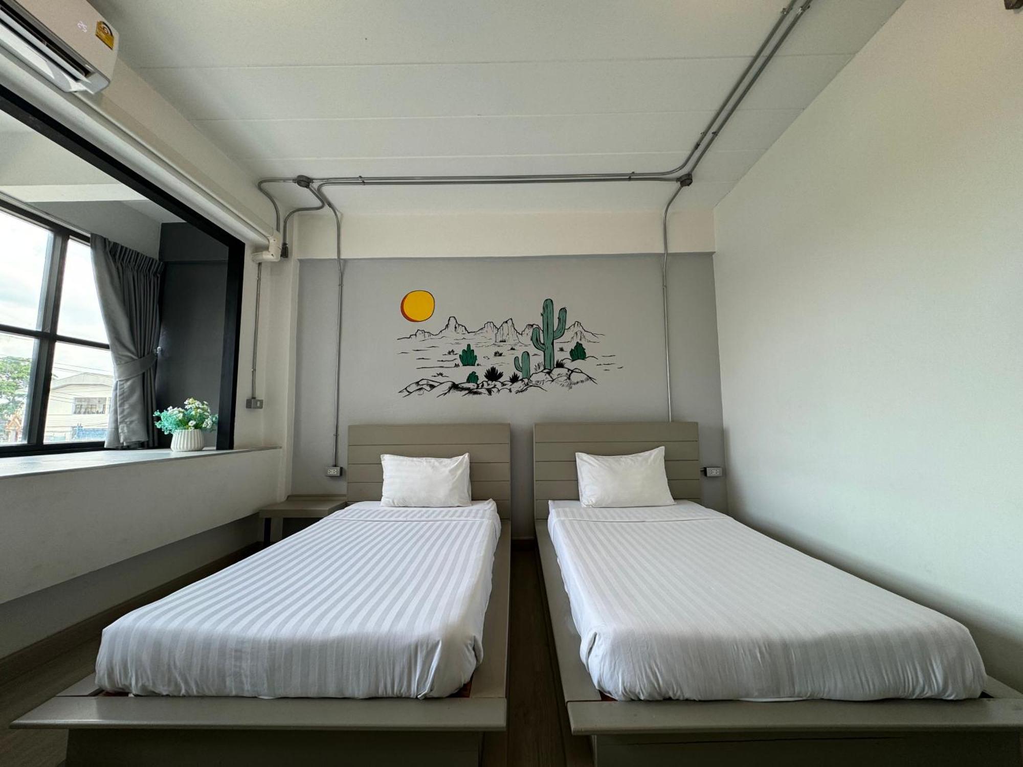 Luka House Hotell Ban Lam Luk Ka Exteriör bild