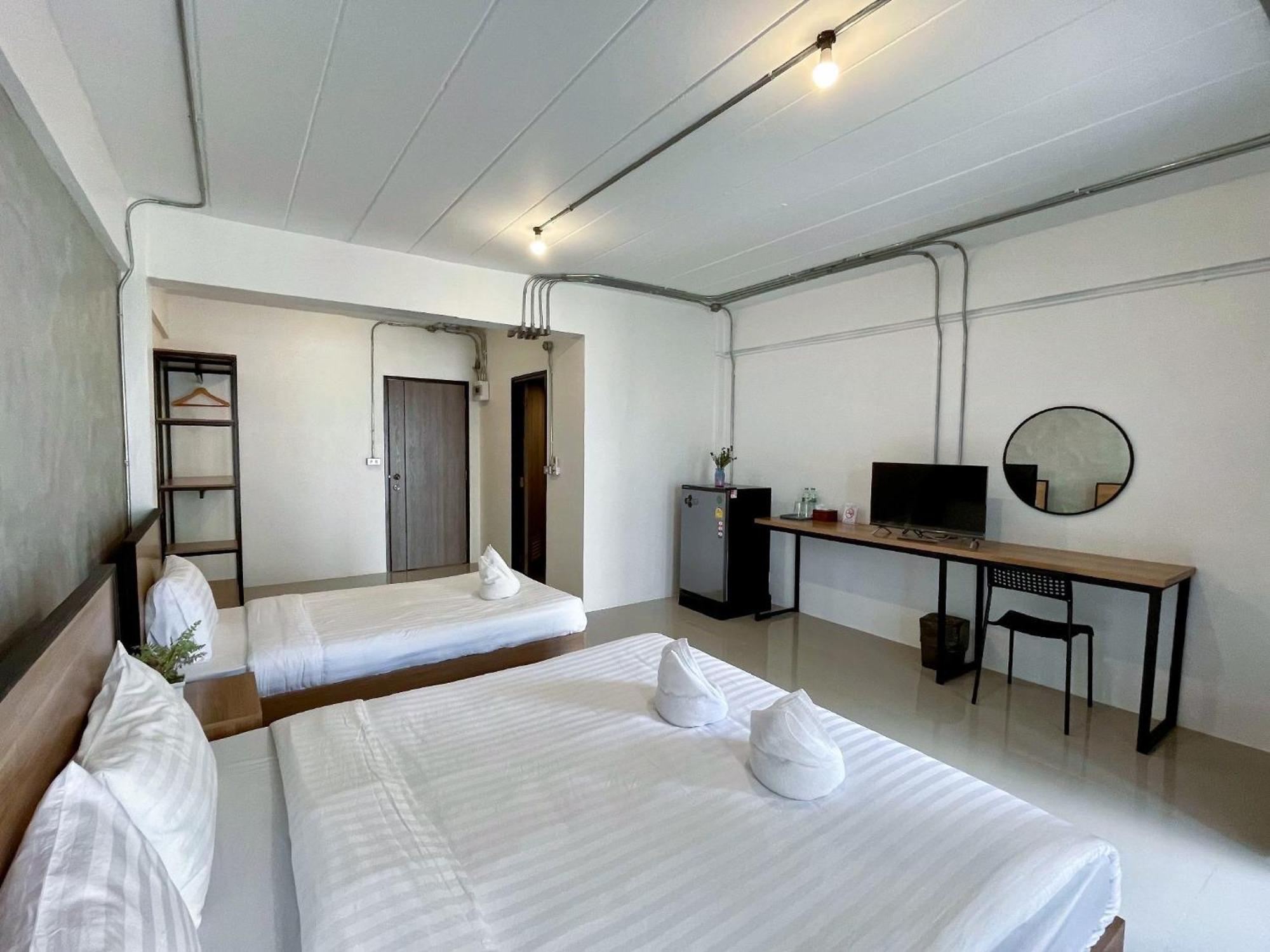 Luka House Hotell Ban Lam Luk Ka Exteriör bild