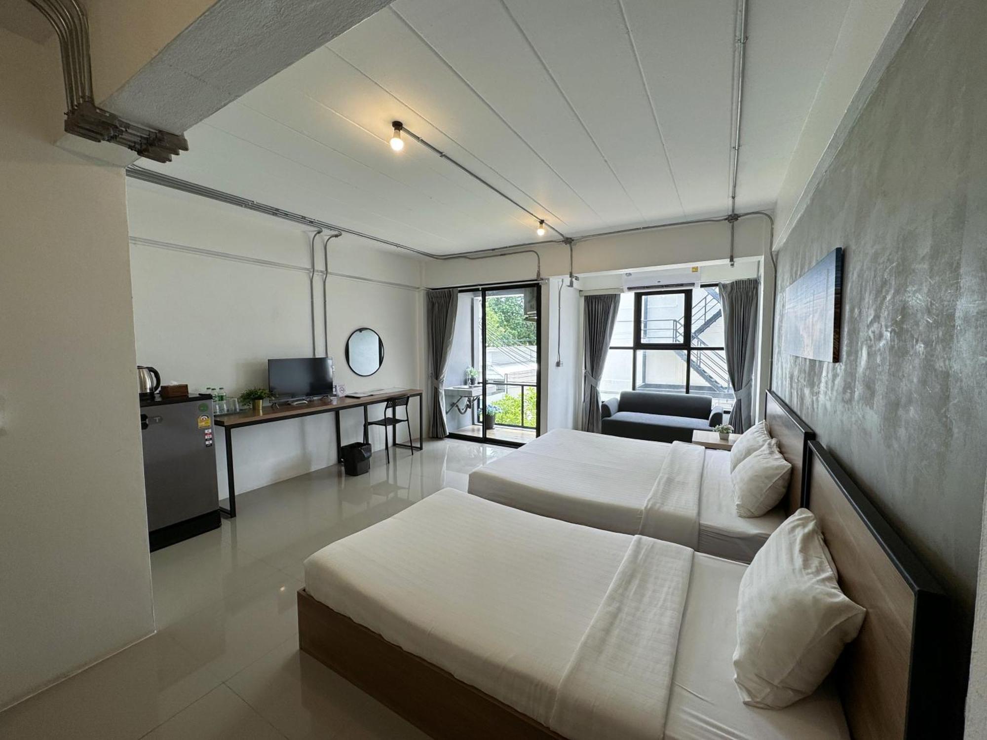 Luka House Hotell Ban Lam Luk Ka Exteriör bild