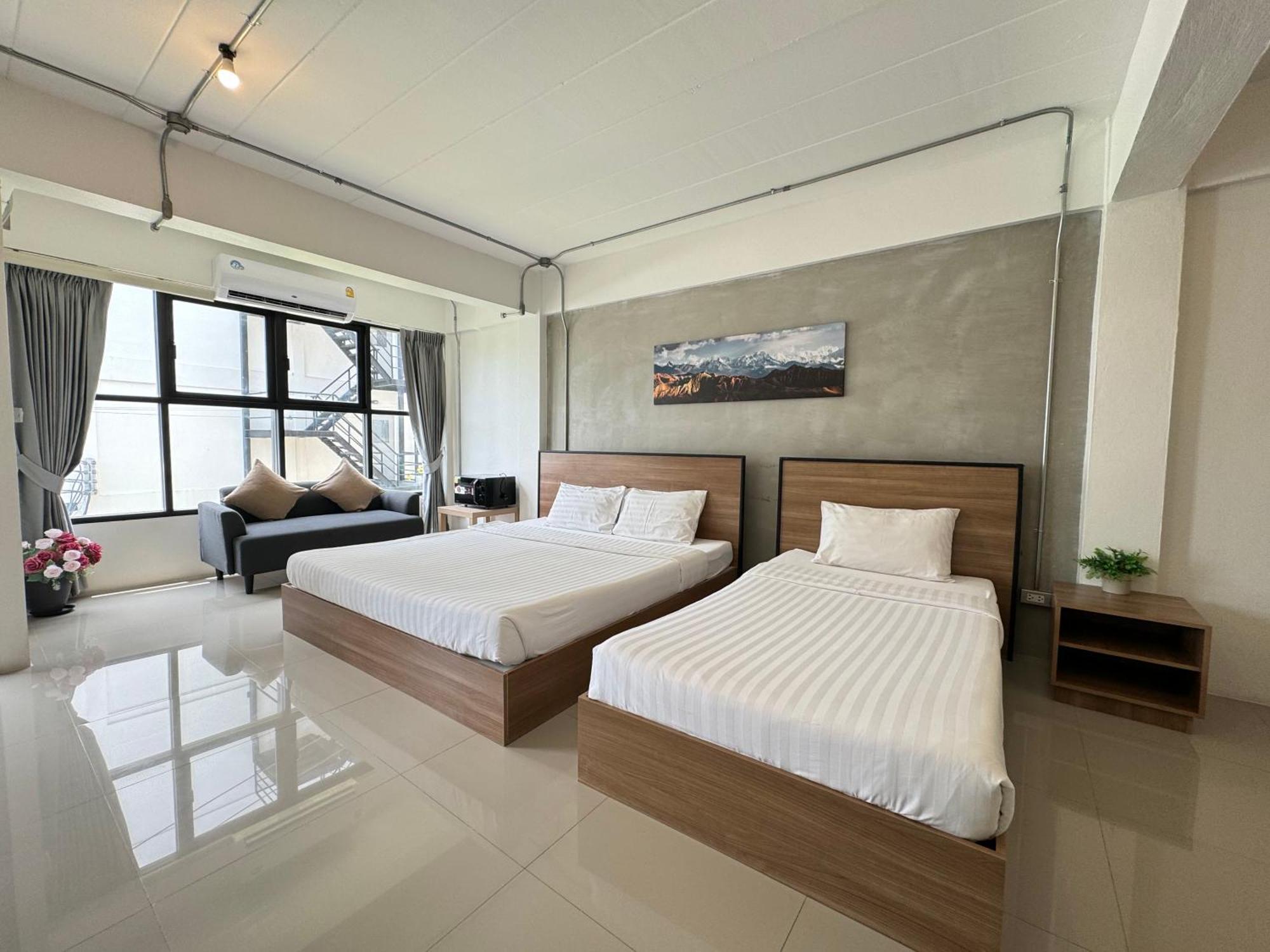 Luka House Hotell Ban Lam Luk Ka Exteriör bild
