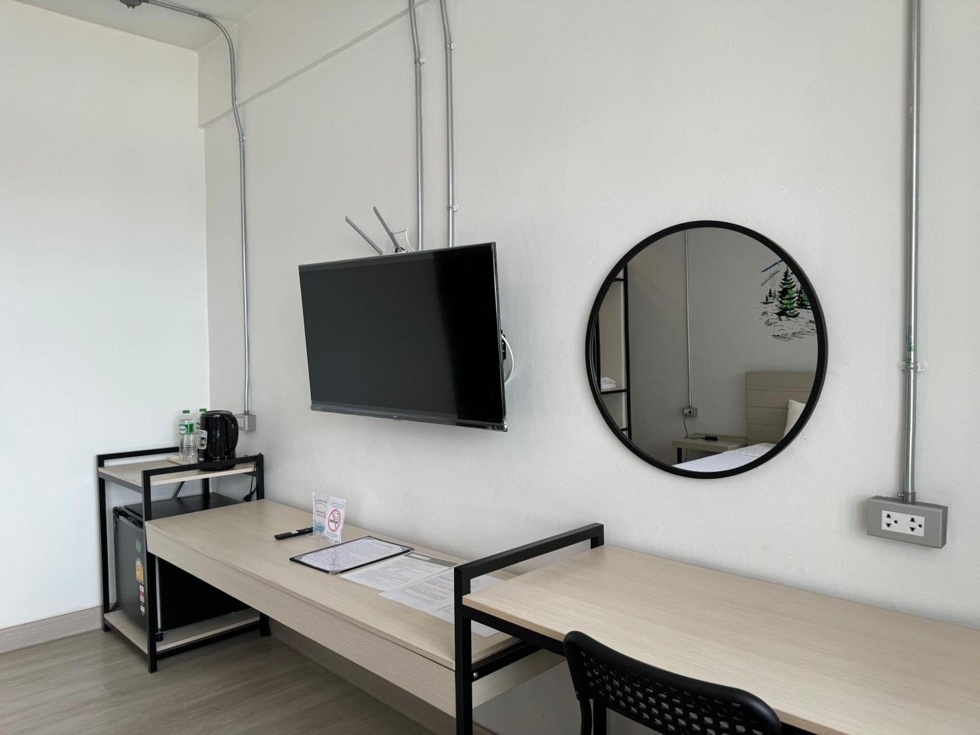 Luka House Hotell Ban Lam Luk Ka Exteriör bild